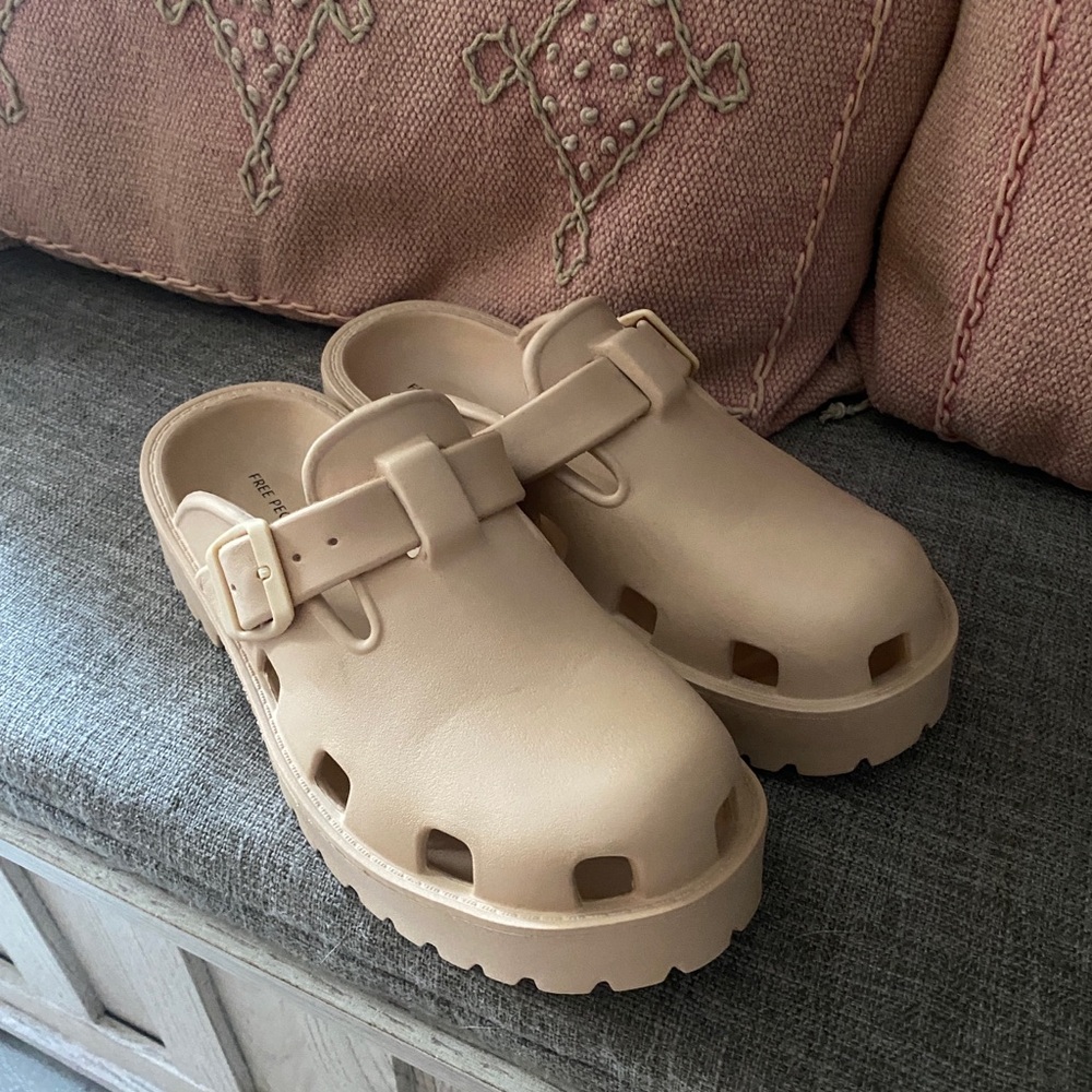 NWOT new without tags Free People Karlie clog crocs rubber slip on shoes